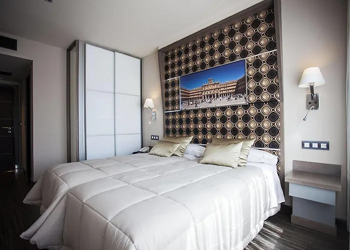 Barcelona Πανσιόν 3*